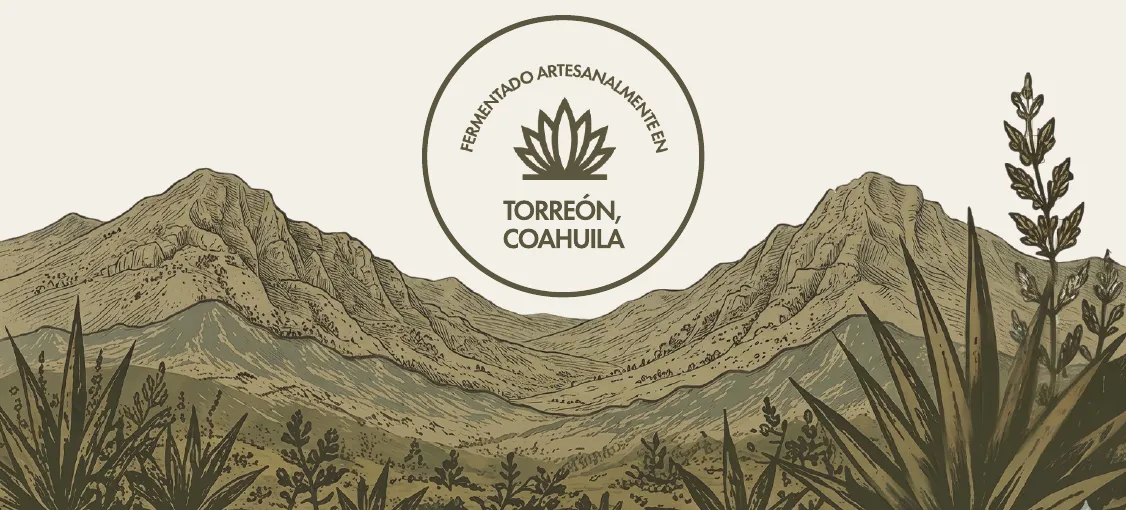 Ilustración de la sierra y agaves de La Laguna con el sello Fermentado artesanalmente en Torreón, Coahuila